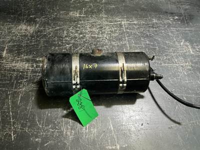 Freightliner Cascadia 125 Air Tank