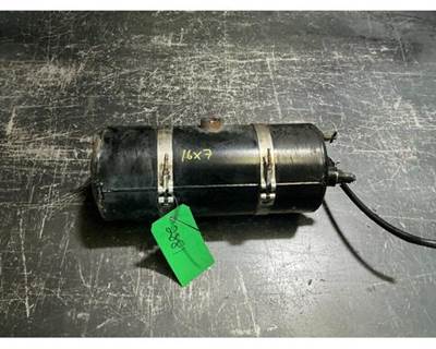 Freightliner Cascadia 125 Air Tank