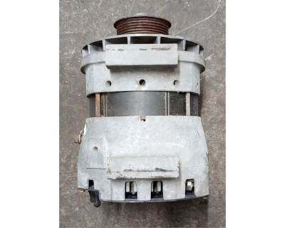 Delco Remy 8600339-40SI Alternator for a Peterbilt 579