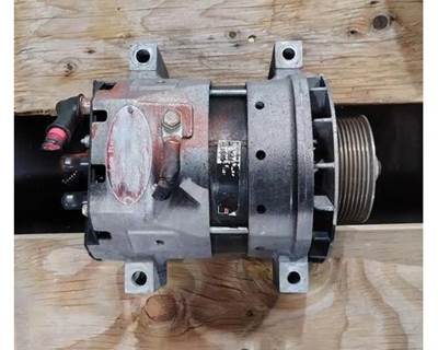 Delco Remy 8600785-40SI Alternator for a Freightliner Cascadia 113