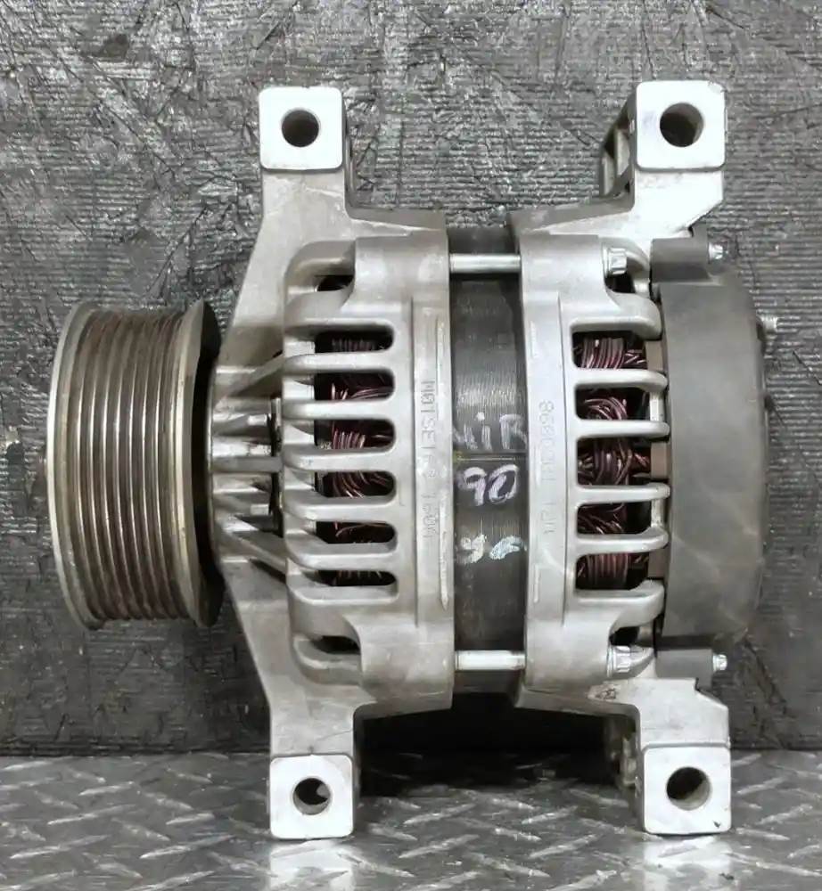 MercedesBenz OM460LA Alternator for a 2009 Freightliner Cascadia 125