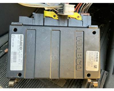 Used Wabco Smart Track PABS ECU for 2021 Freightliner Cascadia 126, Part # 4008671290 / 4460330240