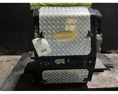 Carrier COMFORTPRO PC6000 Auxiliary Power Unit (APU) for a Peterbilt 386