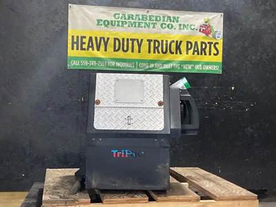 Freightliner Cascadia 125 Auxiliary Power Unit (APU)