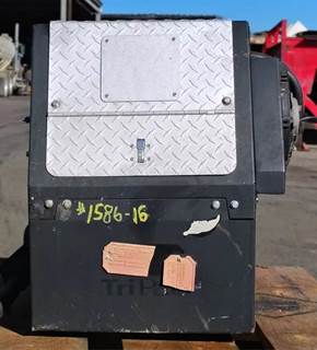 Freightliner Cascadia 125 Auxiliary Power Unit (APU)