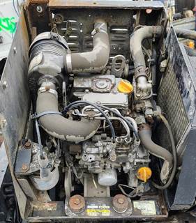 Thermo King TRIPAC Auxiliary Power Unit (APU) for a Freightliner Cascadia 125