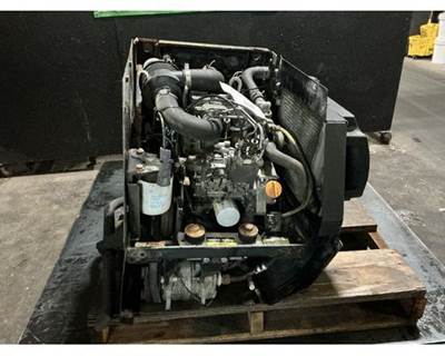 Thermo King TRIPAC Auxiliary Power Unit (APU) for a Freightliner Cascadia 125
