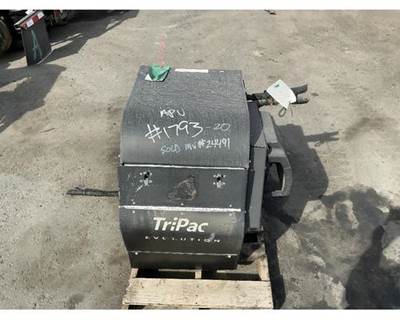 Thermo King TriPac Evolution Auxiliary Power Unit (APU) for a Kenworth T660