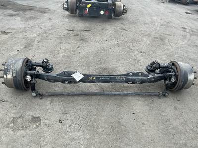 Detroit DA-F-10.0-3 Front Axle Assembly for a Freightliner M2 106