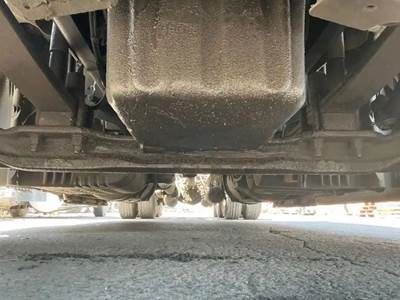 Detroit Front Axle Assembly for a Freightliner Cascadia 125