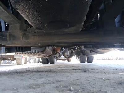 Detroit DA-F-12.0-3 Front Axle Assembly for a Freightliner Cascadia 113