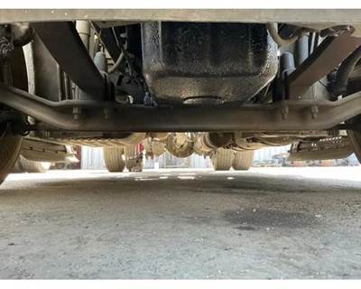 Detroit DA-F-12.0-3 Front Axle Assembly for a Freightliner Cascadia 113