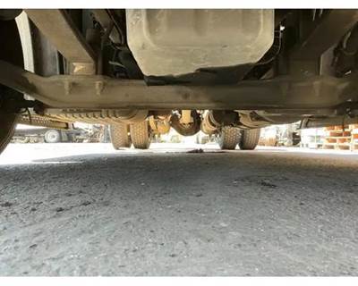 Detroit DA-F-12.0-3 Front Axle Assembly for a Freightliner Cascadia 113