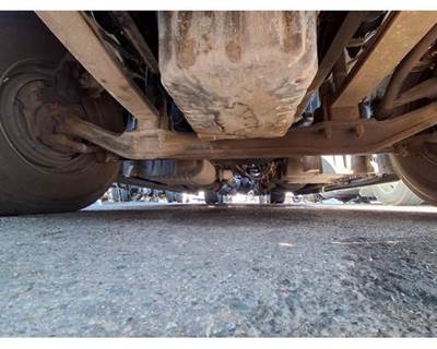 Detroit DA-F-12.0-3 Front Axle Assembly for a Freightliner Cascadia 125