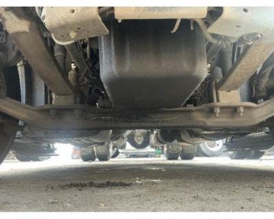 Detroit DA-F-12.0-3 Front Axle Assembly for a Freightliner CASCADIA