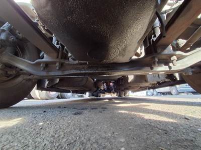 Detroit DA-F-12.5-3 Front Axle Assembly