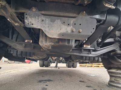 Detroit DA-F-12.5-3 Front Axle Assembly for a Freightliner CASCADIA