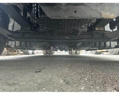 Detroit DA-F-12.5-3 Front Axle Assembly for a Freightliner CASCADIA