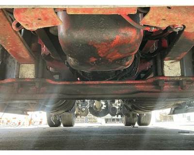 Detroit DA-F-12.5-3 Front Axle Assembly for a Freightliner CASCADIA