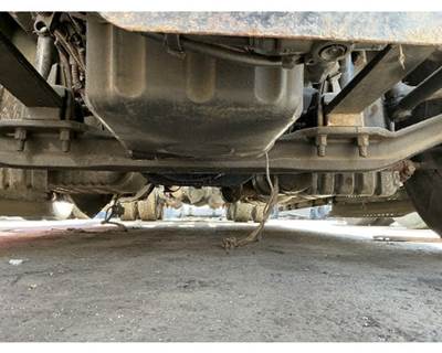 Detroit DA-F-12.5-3 Front Axle Assembly for a Freightliner CASCADIA