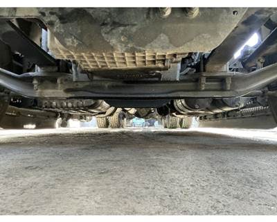 Detroit Front Axle Assembly for a Freightliner Cascadia 126