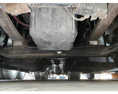 Detroit DA-F-13.3-3 Front Axle Assembly for a Freightliner CASCADIA