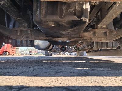 Detroit Front Axle Assembly for a Freightliner CASCADIA