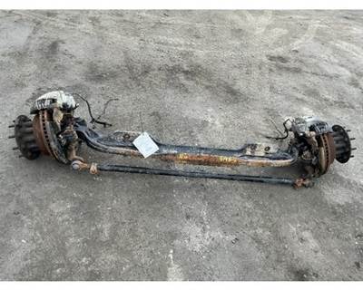 Eaton-Spicer D700F Front Axle Assembly for a International 4400 LP