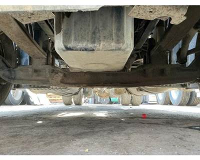 Eaton-Spicer E1202W Front Axle Assembly for a Freightliner CASCADIA