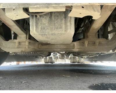 Eaton-Spicer E1322W Front Axle Assembly for a Freightliner CASCADIA