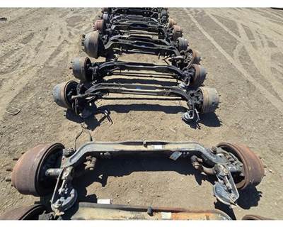 Eaton-Spicer I-220 Front Axle Assembly for a Peterbilt 320