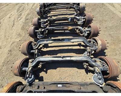 Eaton-Spicer I-220 Front Axle Assembly for a Peterbilt 320