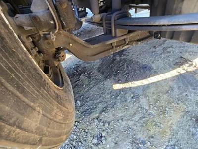 Freightliner Cascadia 125 Front Axle Assembly