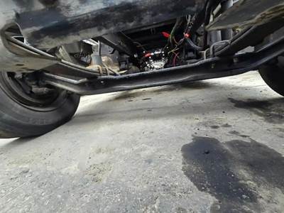 Freightliner Cascadia 125 Front Axle Assembly