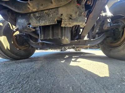 Meritor-Rockwell MFS12143A Front Axle Assembly for a Freightliner Cascadia 125