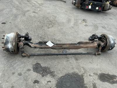 International 8600 Front Axle Assembly
