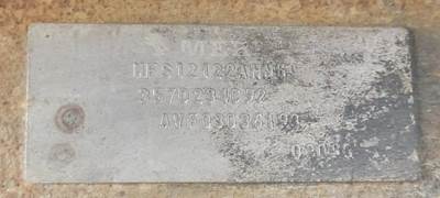 International 9200i Front Axle Assembly