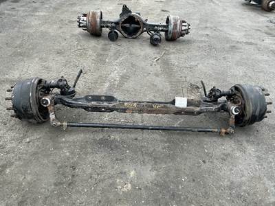 International 9200i Front Axle Assembly