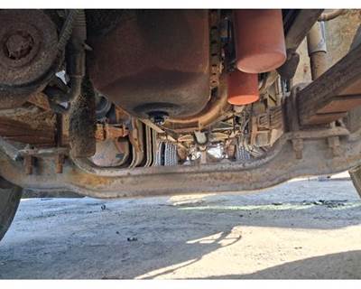 Mack Midliner MS250P Front Axle Assembly for a Mack MS250P