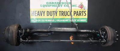 Mack Pinnacle CXU613 Front Axle Assembly for a Mack CXU613