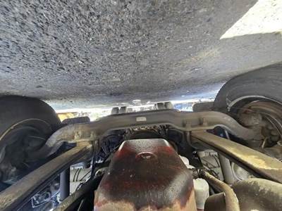 Mack Pinnacle CXU613 Front Axle Assembly for a Mack CXU613