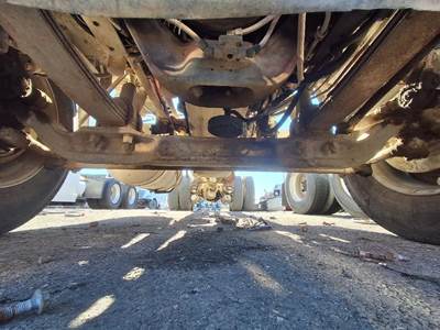 Meritor-Rockwell Front Axle Assembly for a Freightliner FLA