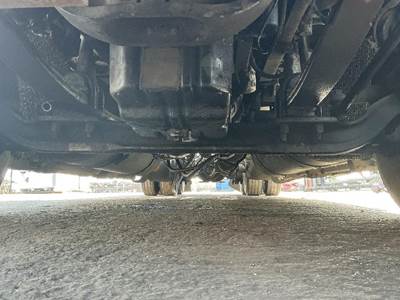 Meritor-Rockwell FF961 Front Axle Assembly for a Freightliner FLD120