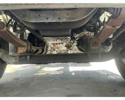 Meritor-Rockwell FF961 Front Axle Assembly for a Freightliner FL70