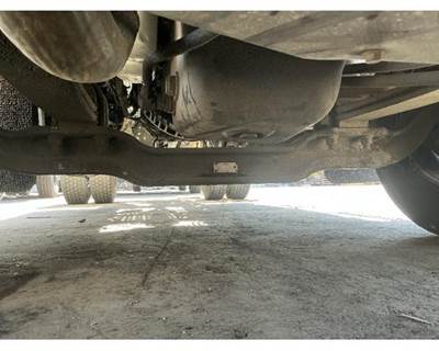 Meritor-Rockwell FF966 Front Axle Assembly for a Mack CXU612