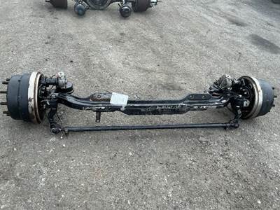 Meritor-Rockwell FF967 Front Axle Assembly for a Mack CXU612