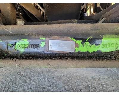 Meritor-Rockwell FL943 Front Axle Assembly for a Freightliner CONDOR LOW CAB FORWARD