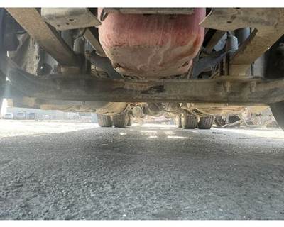 Meritor-Rockwell MFS12143A Front Axle Assembly for a Freightliner Cascadia 125