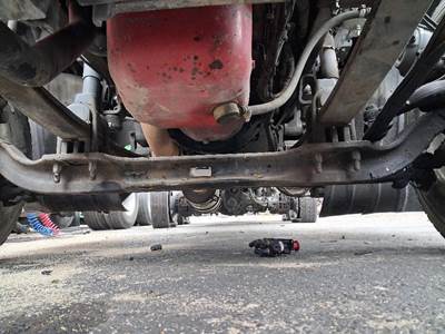 Meritor-Rockwell MFS12E122A Front Axle Assembly for a Kenworth T680