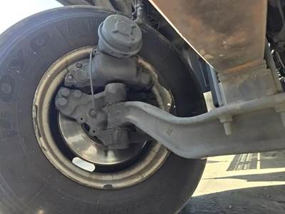 Meritor-Rockwell MFS12E132C Front Axle Assembly for a International RH613